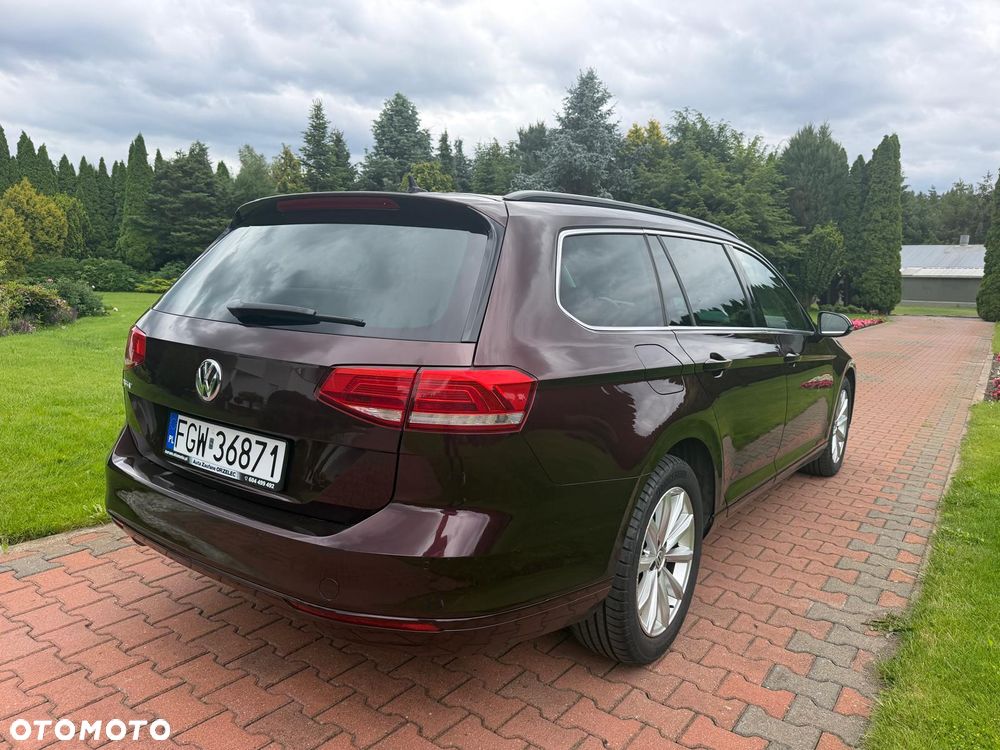Volkswagen Passat 2.0 TDI SCR DSG Comfortline - 11