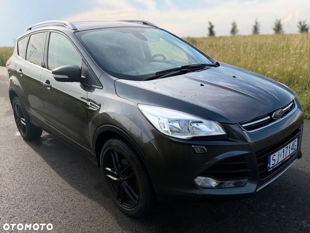 Ford Kuga 1.5 EcoBoost 2x4 Titanium - 28