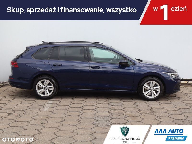Volkswagen Golf Variant - 8