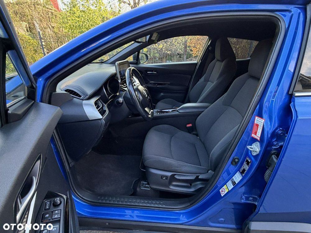 Toyota C-HR - 11