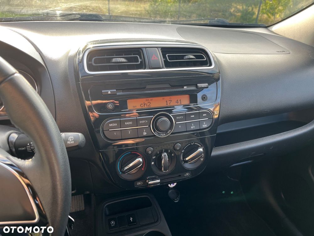 Mitsubishi Space Star 1.2 AS&G Instyle - 32