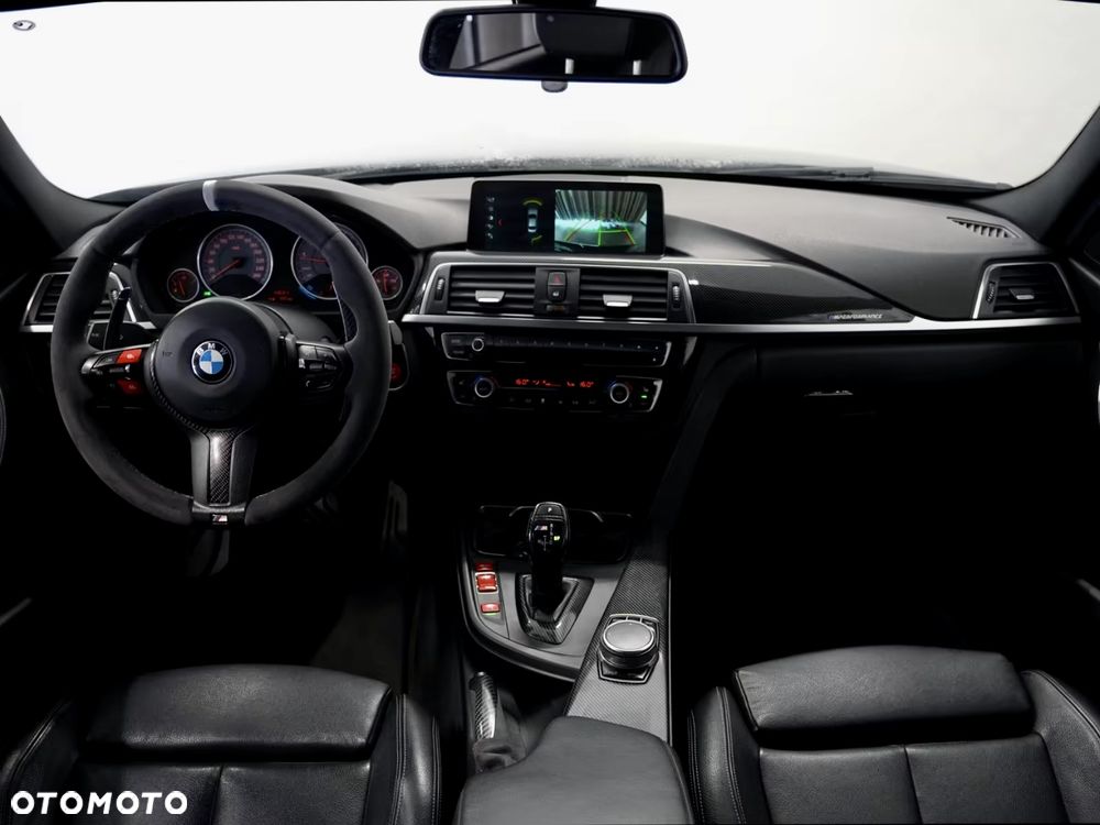BMW Seria 3 330i M Sport Sport - 26