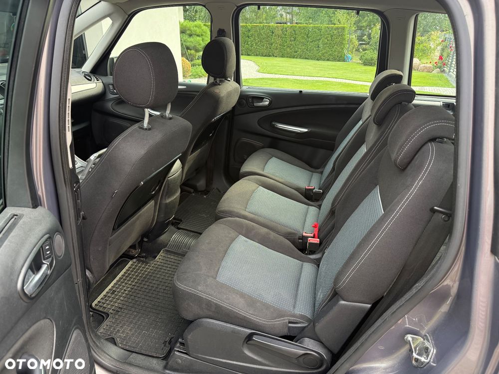 Ford Galaxy 1.6 T Trend - 11