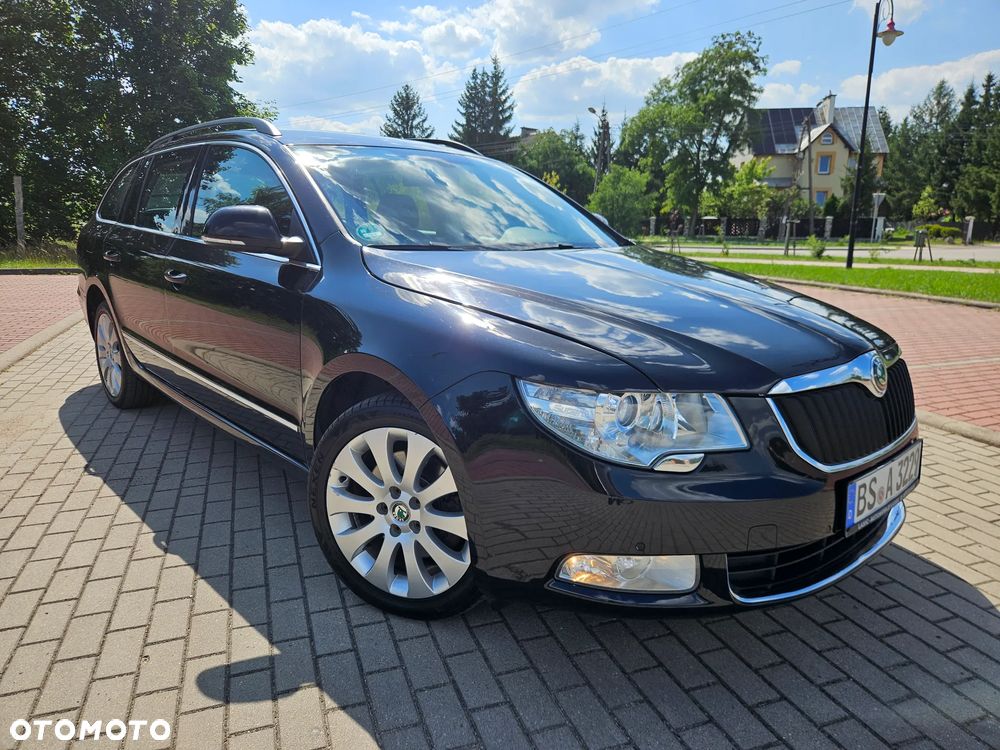 Skoda Superb 2.0 TDI DSG Exclusive - 2