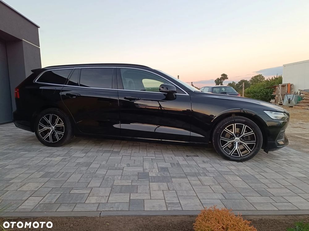 Volvo V60 B4 D Plus Dark - 6
