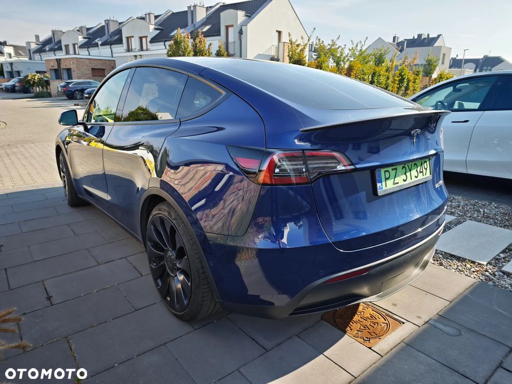 Tesla Model Y Performance AWD - 9