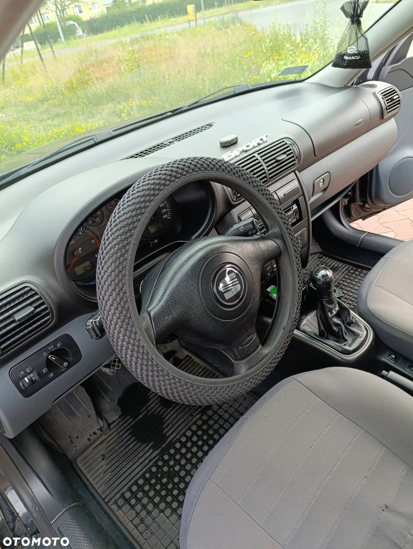Seat Leon 1.9 TDI Signo - 9