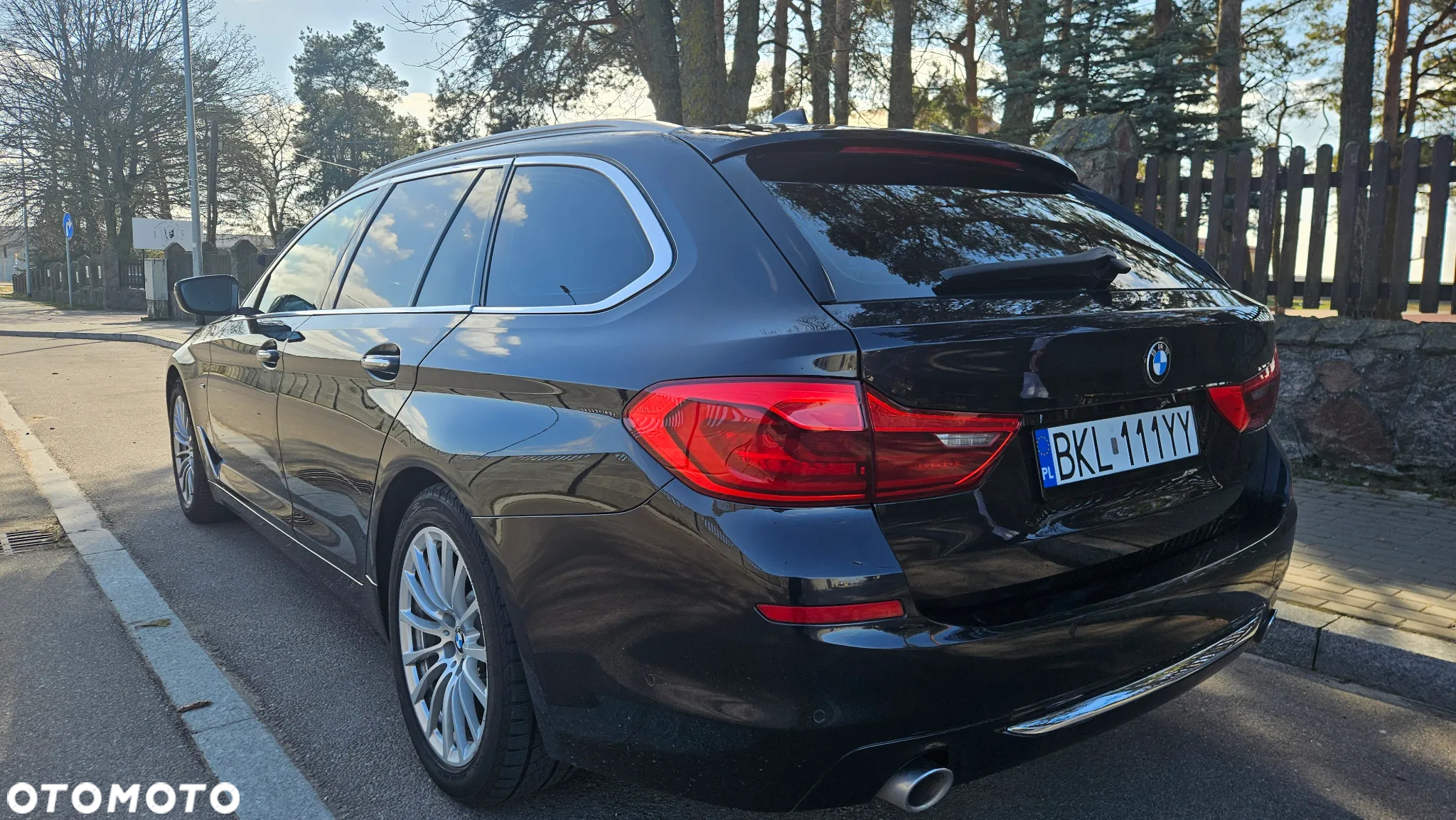 BMW Seria 5 520d Touring Luxury Line - 11
