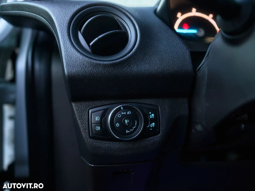 FORD Tourneo Courier 2019 — imagine 15