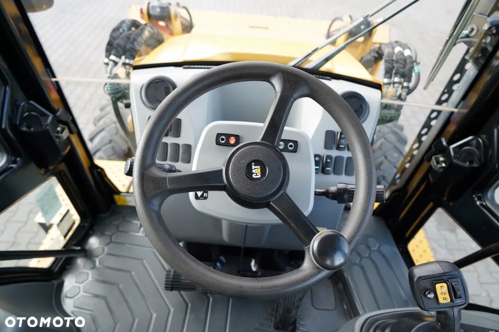 Caterpillar 432F / KOPARKO-ŁADOWARKA / 2017 / 5700 MTH / KLIMATYZACJA / KOMPLET ŁYŻEK - 29