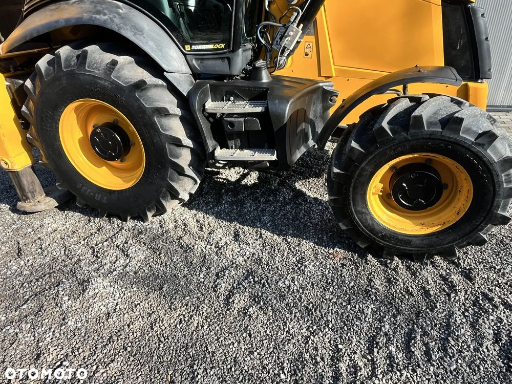 JCB 3CX CONTRACTOR - 4