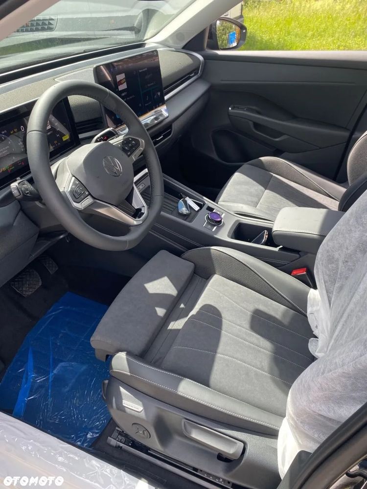 Volkswagen T-Roc 1.5 TSI Style DSG - 9