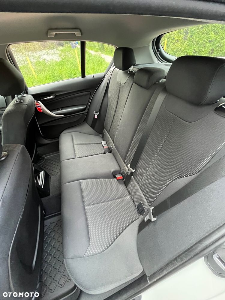 BMW Seria 1 114i - 11
