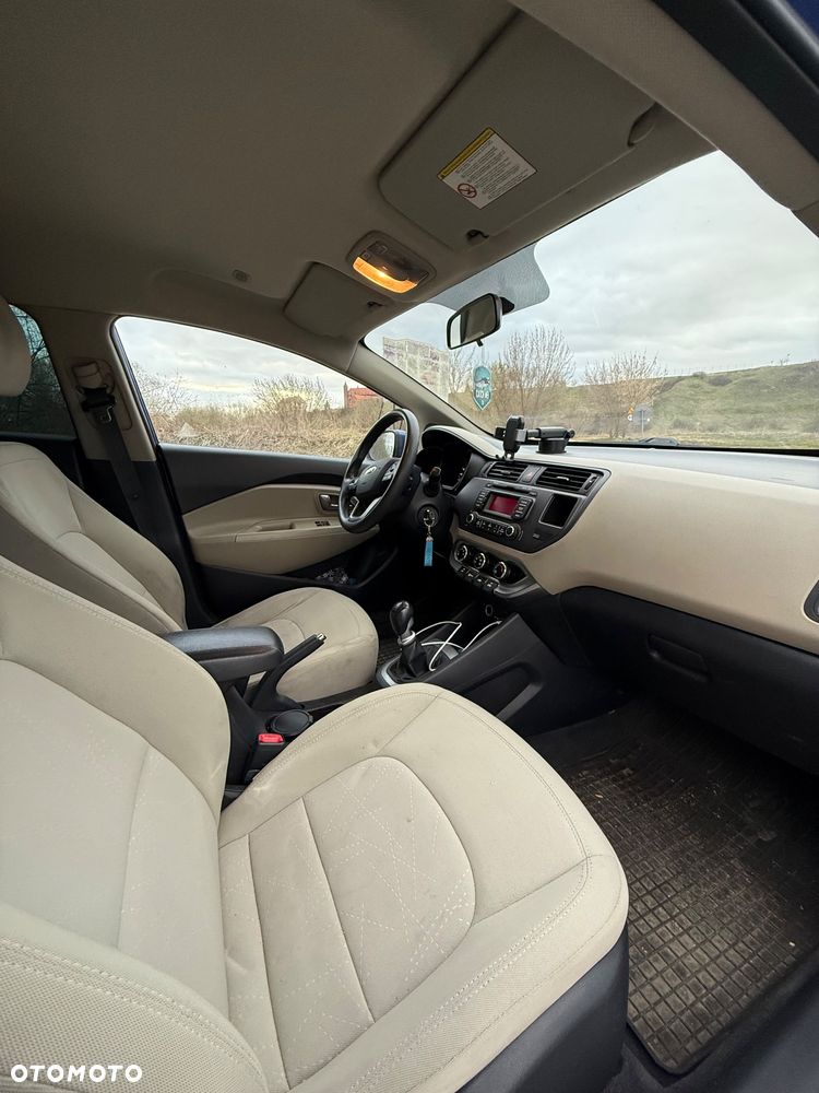 Kia Rio 1.4 M - 13