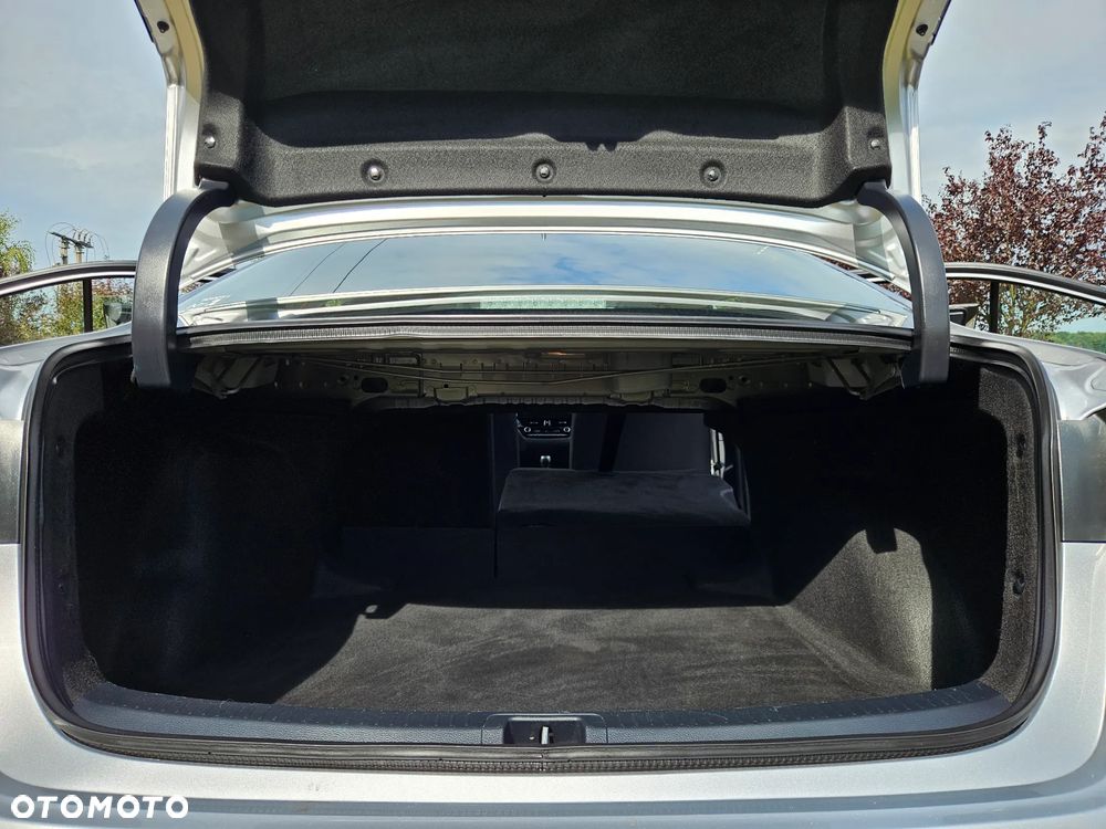 Toyota Corolla 1.5 Comfort - 26