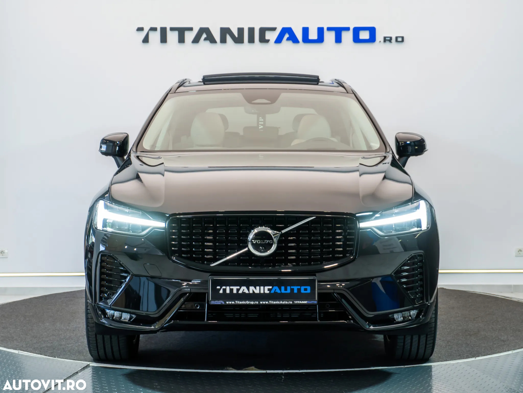 Volvo XC 60 B4 MHEV AT AWD Ultimate Dark - 11