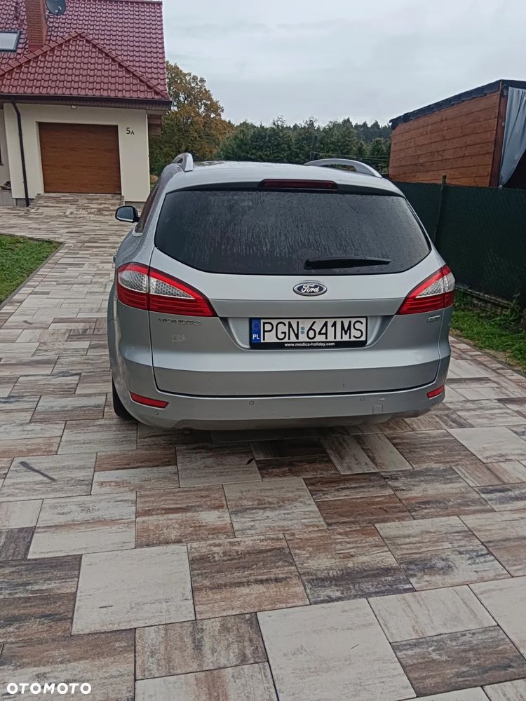Ford Mondeo 2.0 Ghia - 2