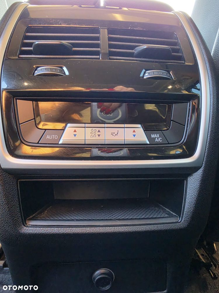 BMW X5 xDrive40i - 32