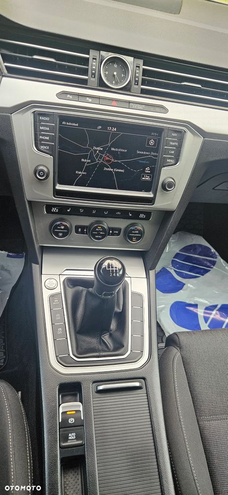 Volkswagen Passat 2.0 TDI BMT Highline - 24