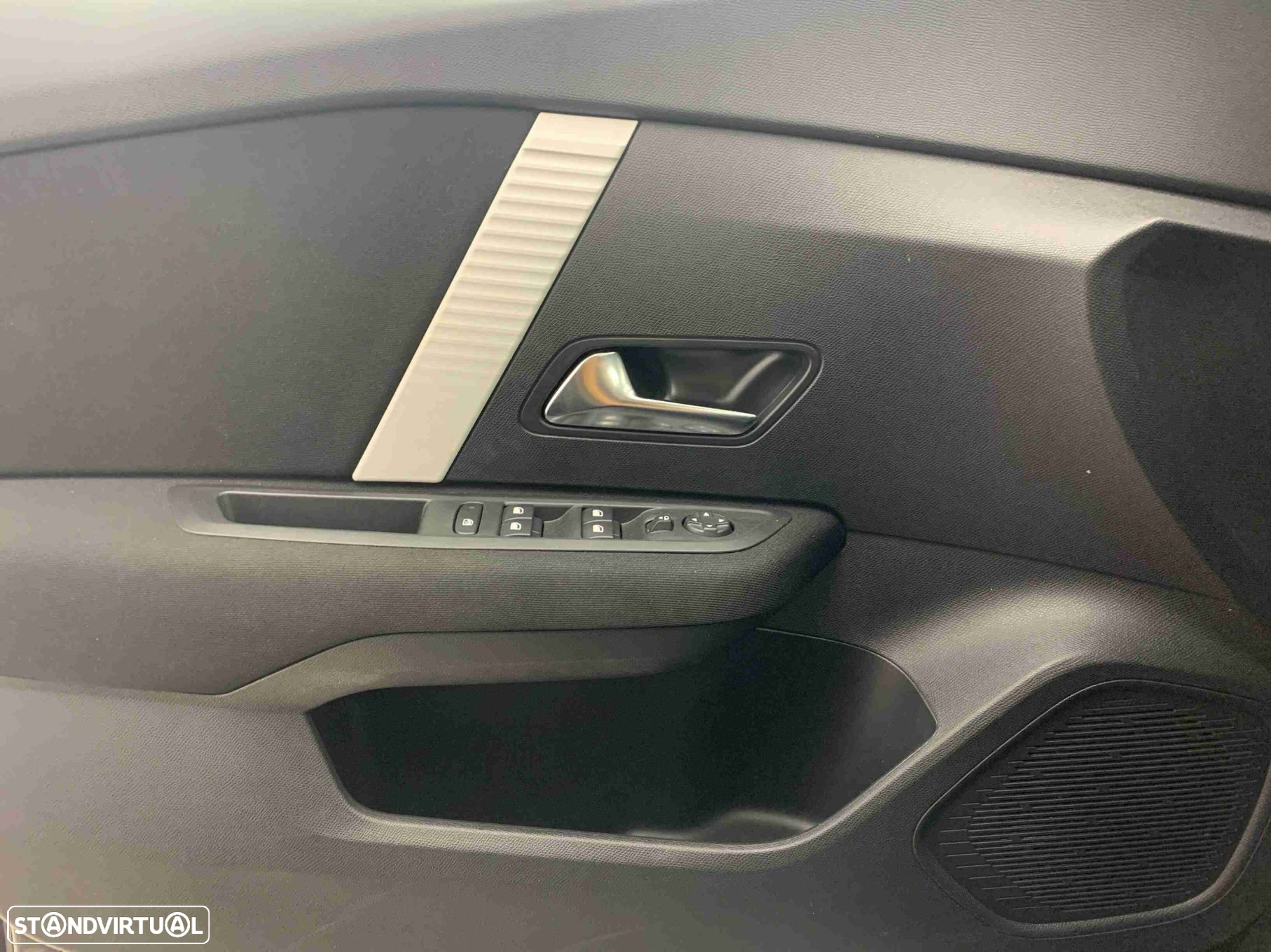 Citroën C4 1.2 Hybrid Plus e-DSC6 - 11