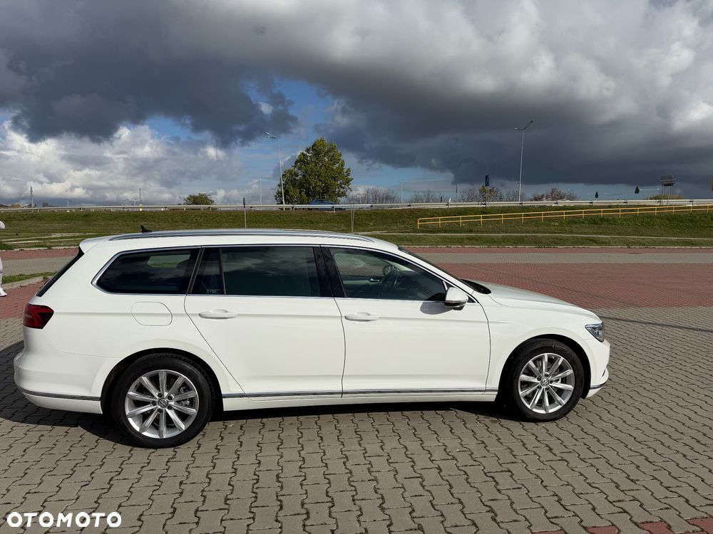 Volkswagen Passat - 24