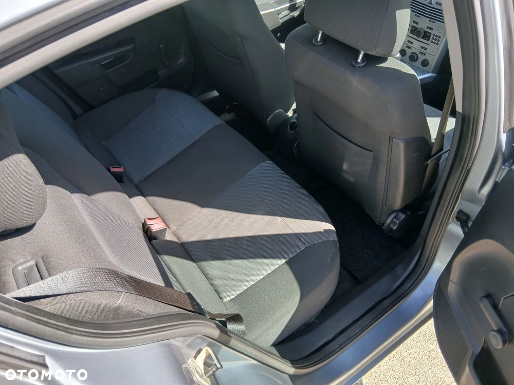 Opel Astra - 13