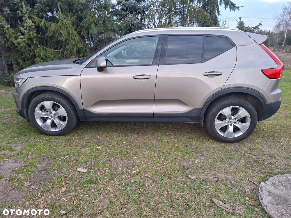 Volvo XC 40 T3 Geartronic Momentum Core - 2