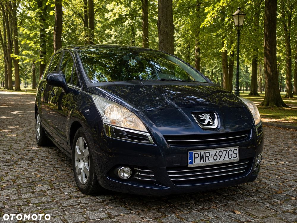 Peugeot 5008 HDI FAP 115 Family - 1