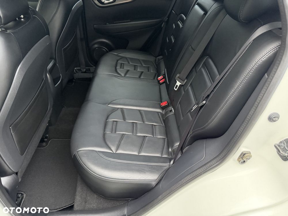 Nissan Qashqai 1.6 DIG-T Tekna+ - 33