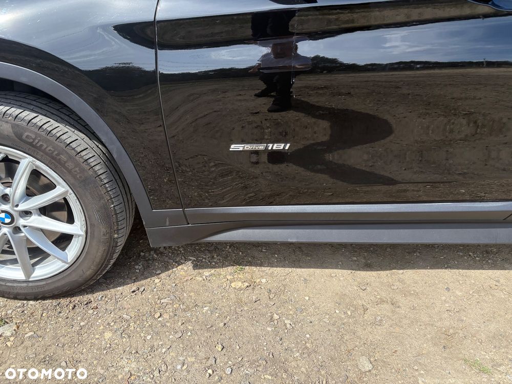 BMW X1 sDrive18i Sport Line - 10