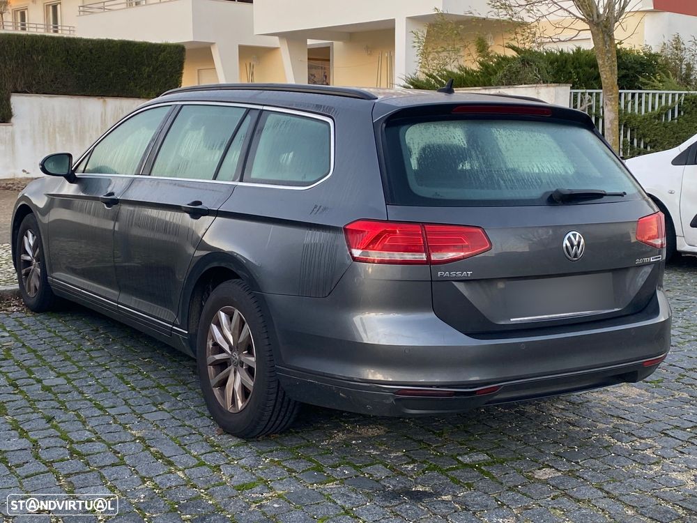 VW Passat Variant 2.0 TDi Confortline - 4