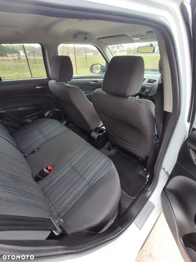 Suzuki Swift 1.3 Club dance - 16