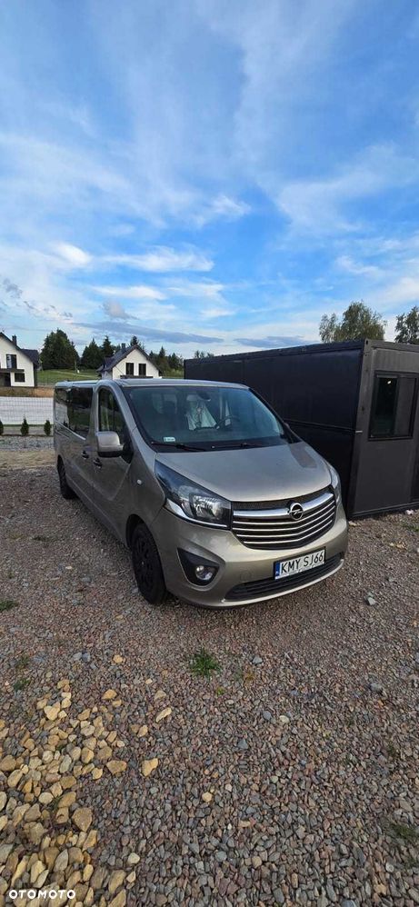 Opel Vivaro - 2