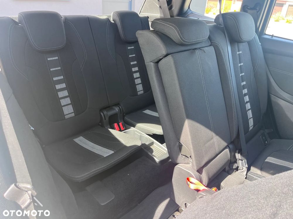 BMW Seria 2 216d Sport Line - 17