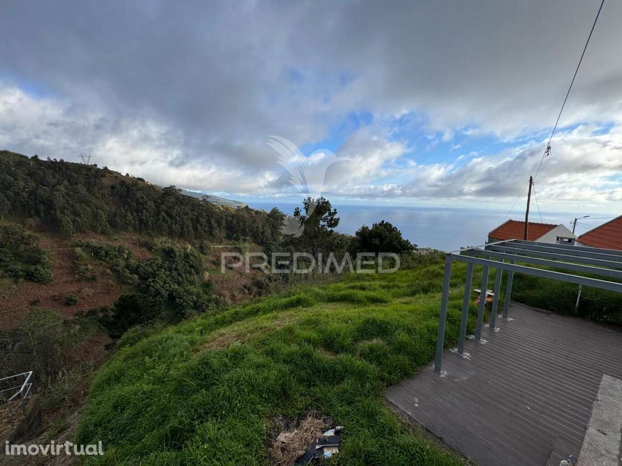 Terreno Agrícola com pequeno palheiro na Ponta do Sol na Ilha da Ma... - Grande imagem: 5/12