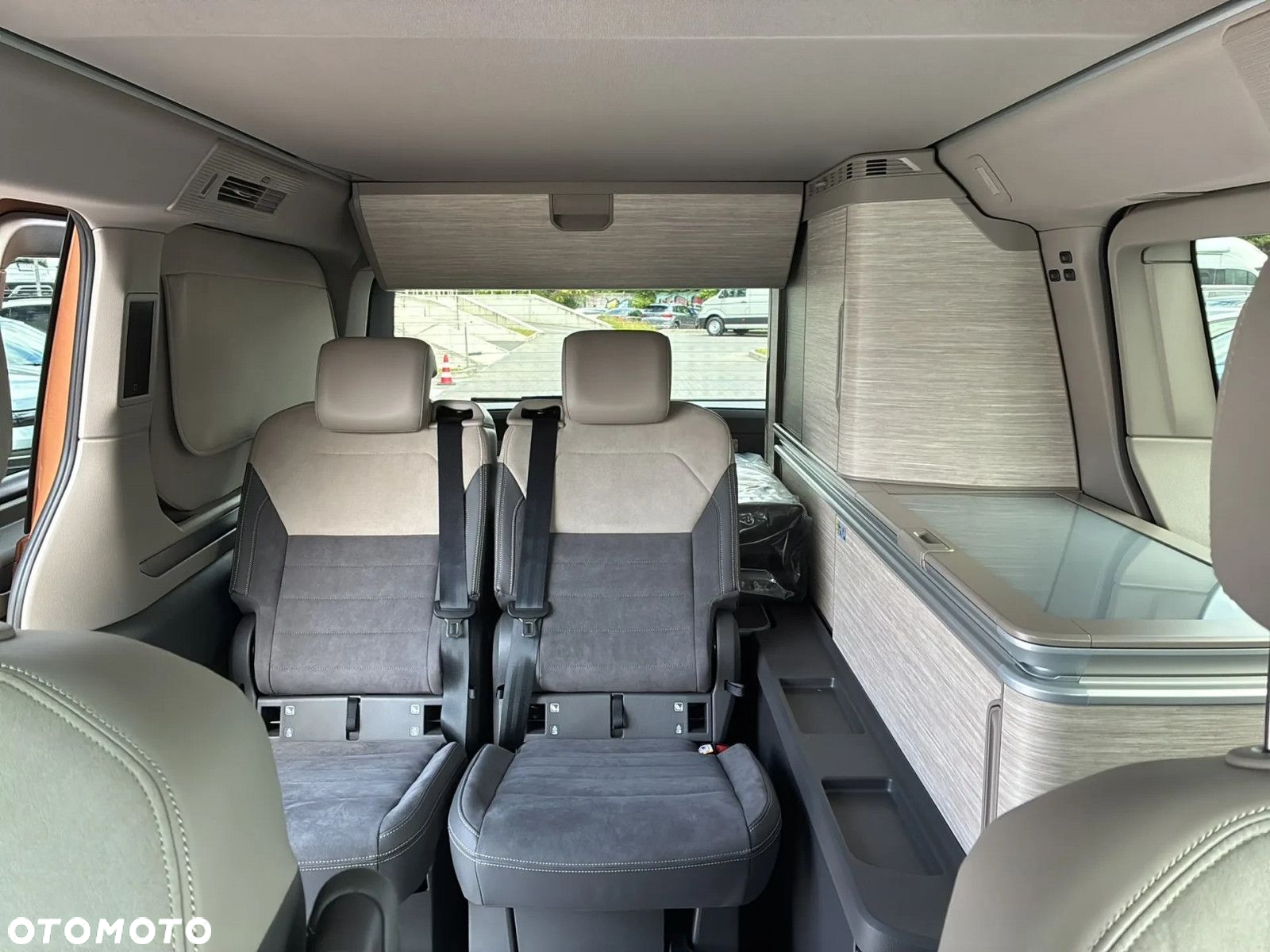 Volkswagen California - 16