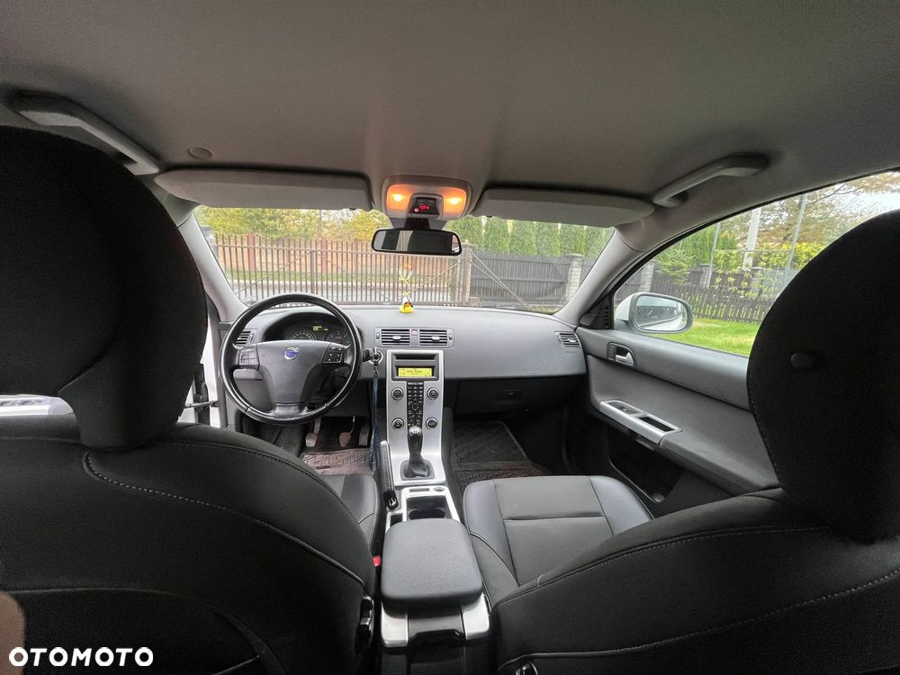 Volvo V50 1.6D DPF DRIVe - 9