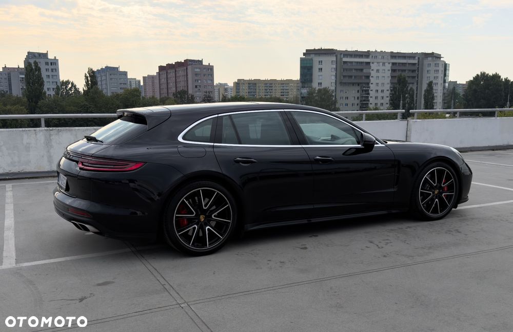 Porsche Panamera Turbo - 39
