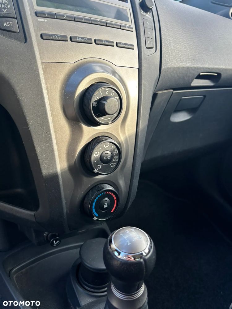 Toyota Yaris 1.0 Life - 8