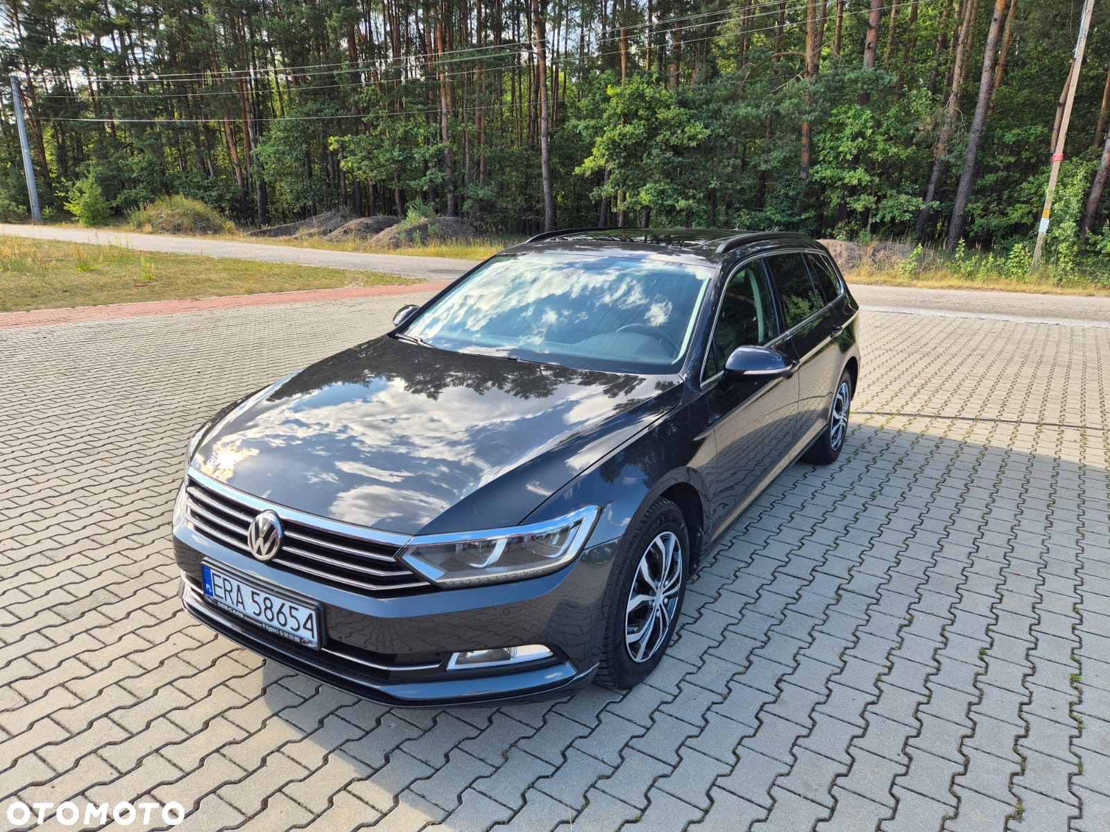 Volkswagen Passat Variant 2.0 TDI SCR DSG Highline - 19