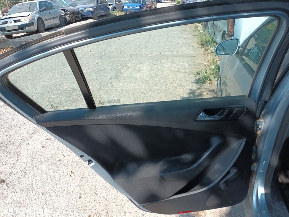 Dezmembrari  VW PASSAT B6  2005  > 2010 2.0 TDI Motorina - 40