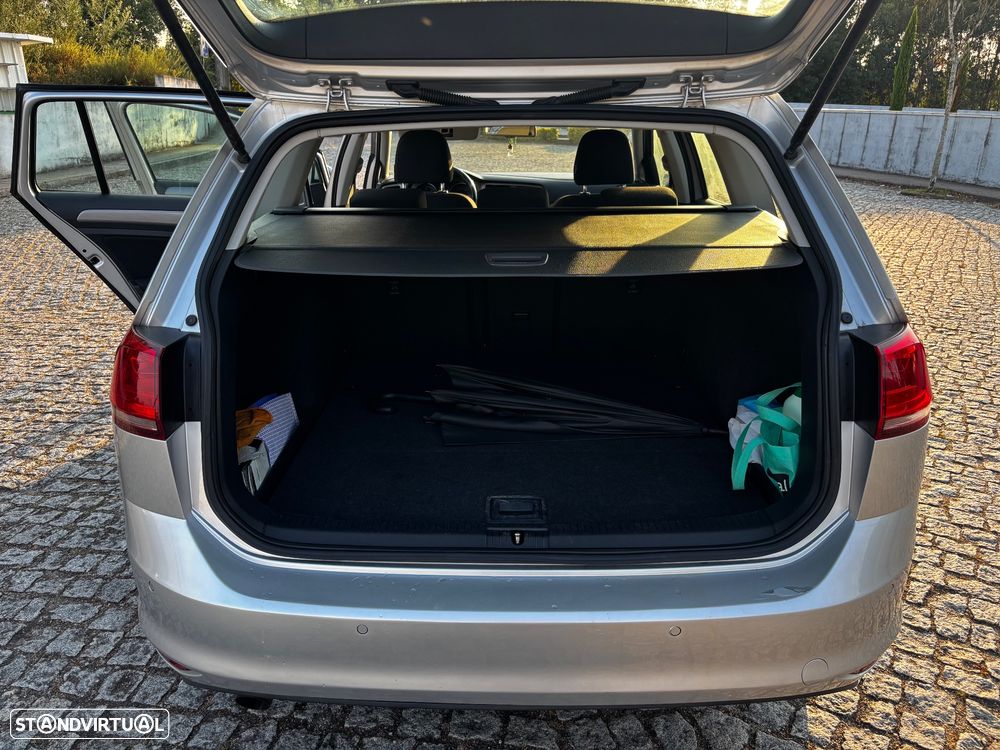 VW Golf Variant - 14