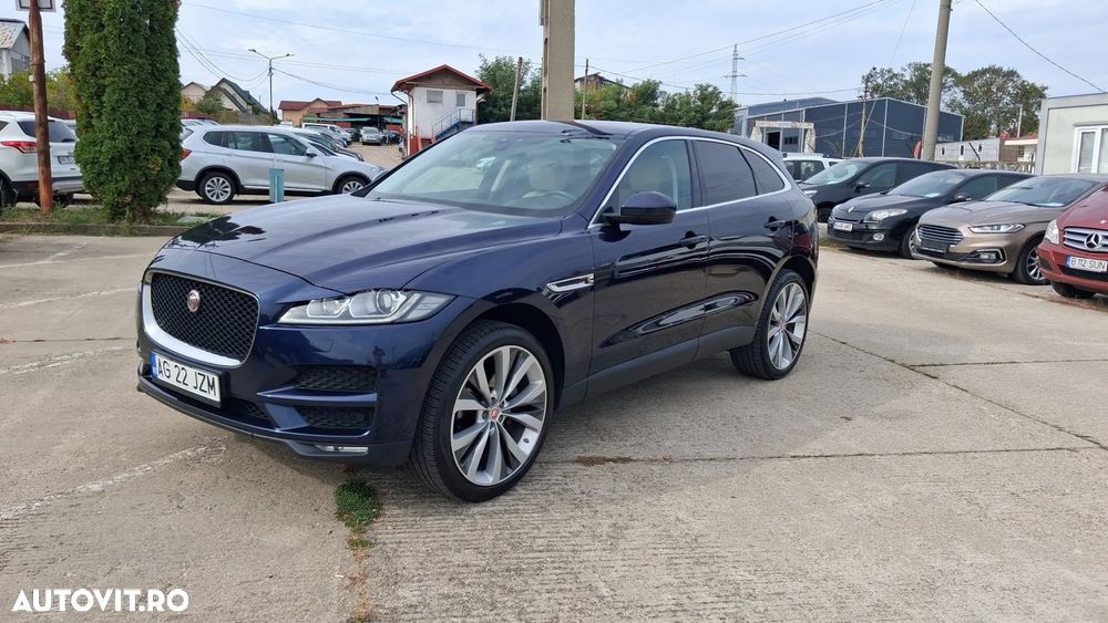 Jaguar F-Pace 2017 photo 2