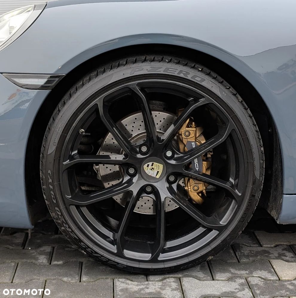 Porsche 911 Carrera S - 23