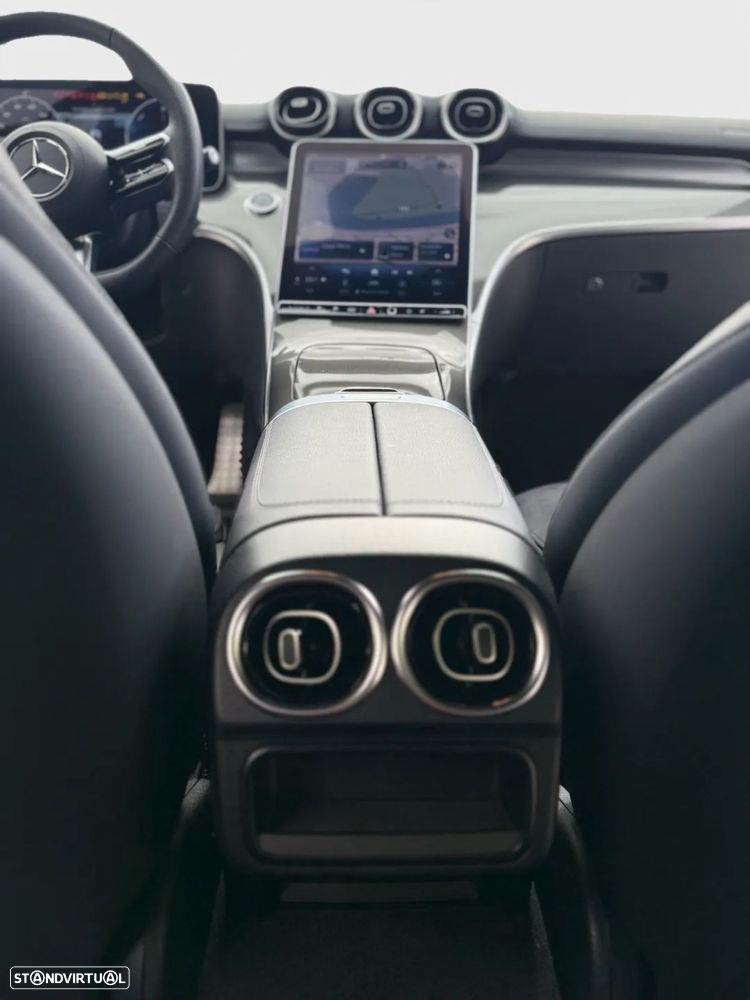 Mercedes-Benz C 300 de 4Matic T 9G-TRONIC AMG Line - 19