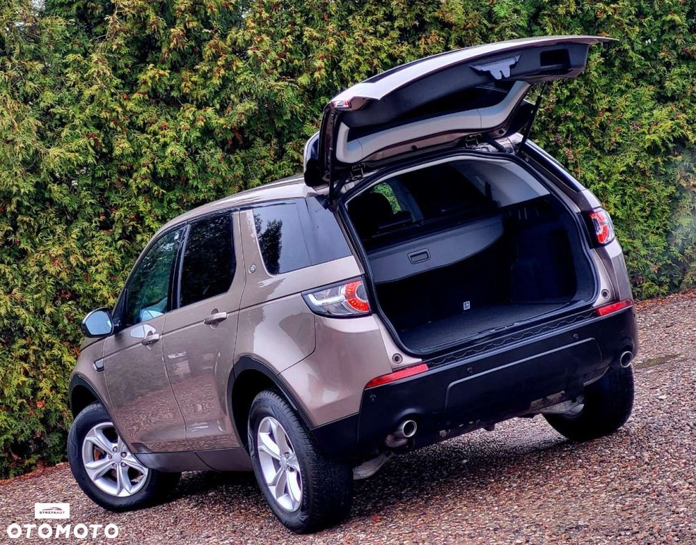 Land Rover Discovery Sport - 24