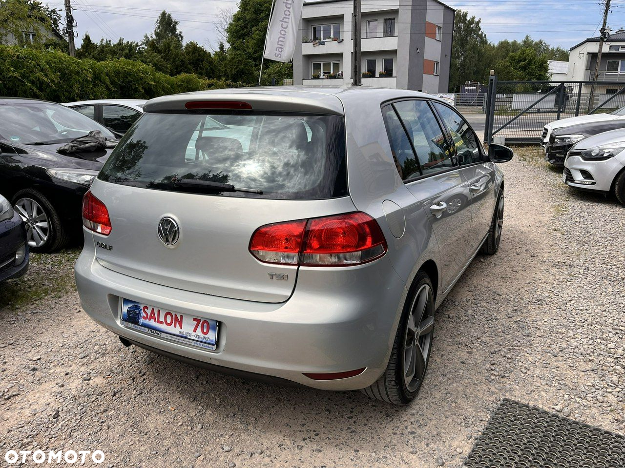 Volkswagen Golf - 8