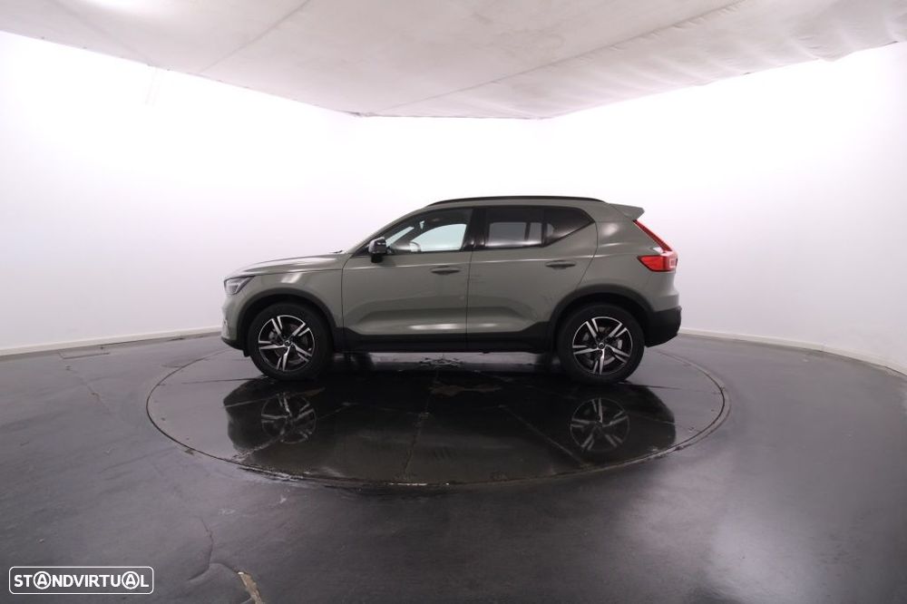 Volvo Xc 40 2025 photo 3