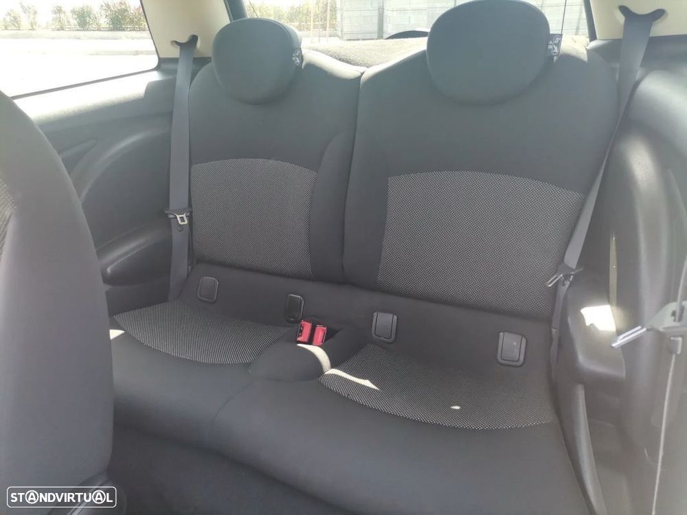 MINI 3 Portas One D - 5