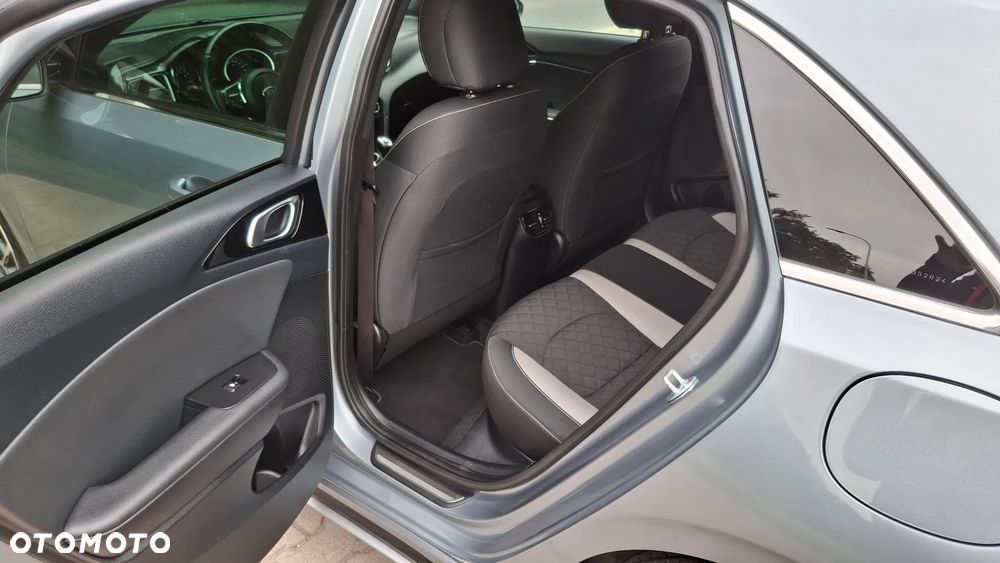Kia Ceed 1.0 T-GDI ISG GT Line - 19